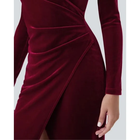 NWT Halara V Neck Long Sleeve Ruched Velvet Mini Dress Size M - Picture 2 of 6